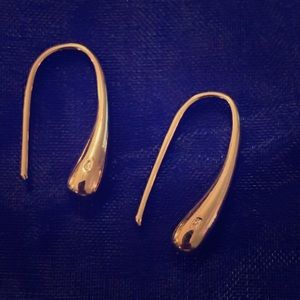 Rose gold colored Teardrop earrings